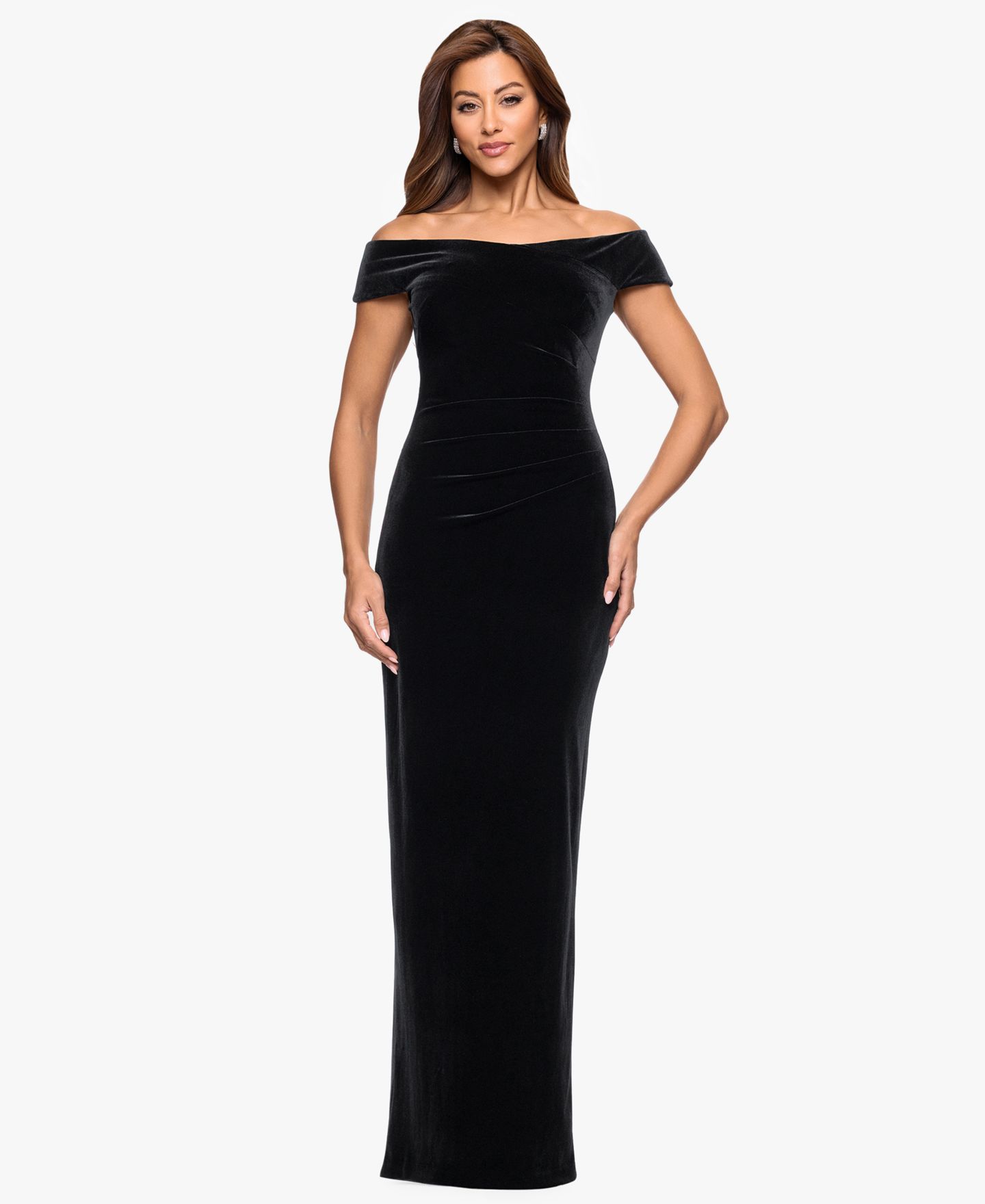 Женское платье XSCAPE Velvet Off The Shoulder Ruched Waist Long, цвет: Чёрный — фото 1