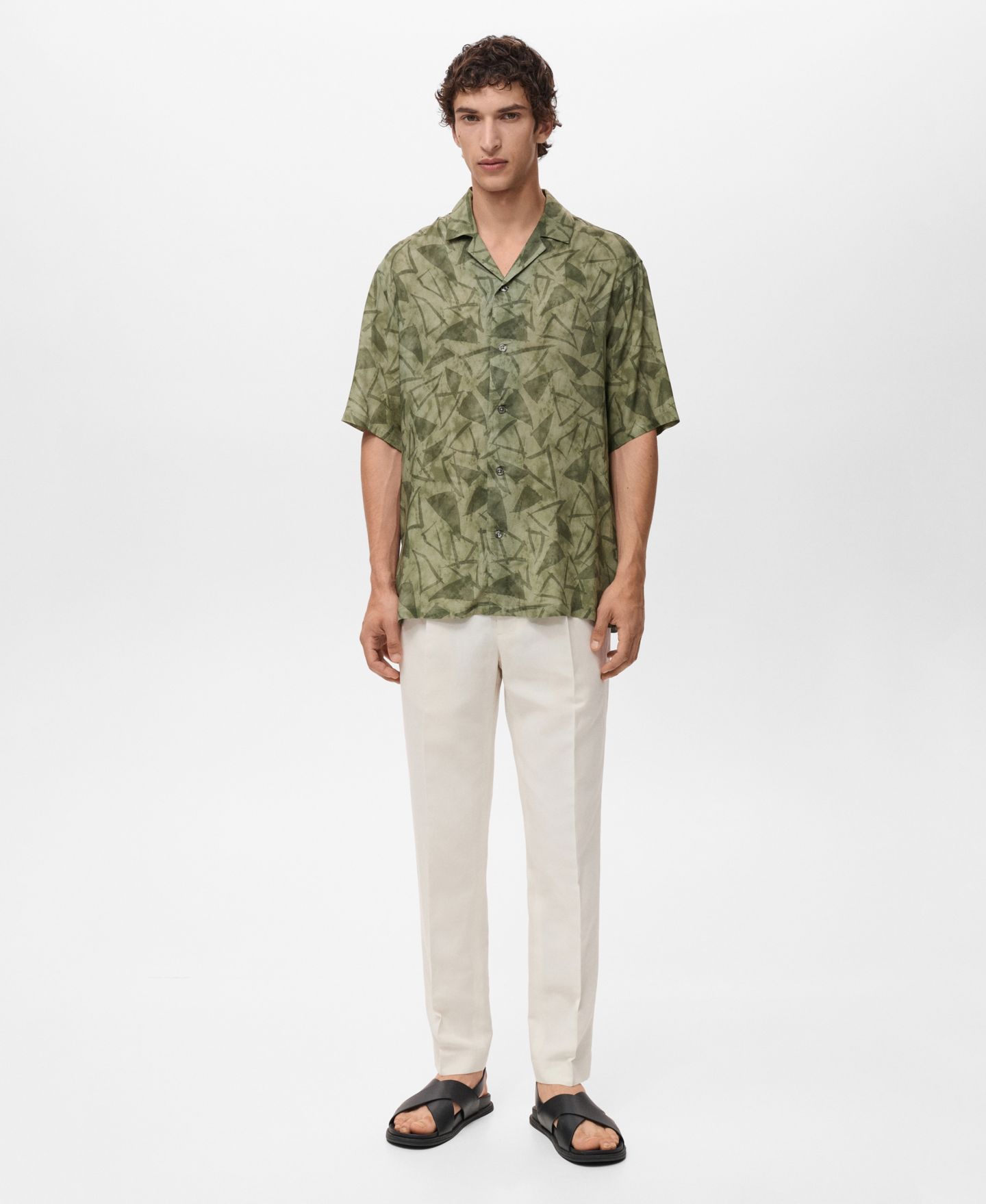 Мужская рубашка Mango Printed Bowling, цвет: Тёмный зелёный — фото 7