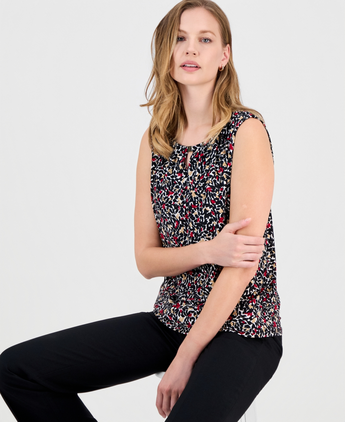 Kasper Women's Printed Keyhole Sleeveless Top In Multi