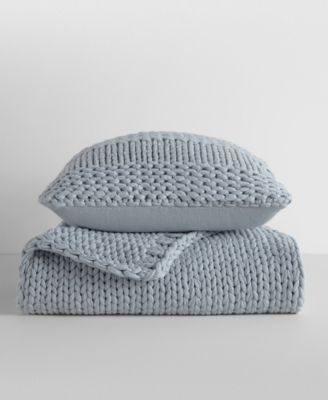 Chunky Blanket and Decorative Pillow Set, 21" x 21"