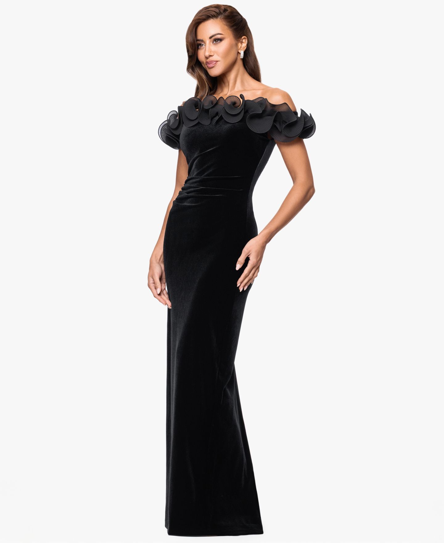 Женское платье XSCAPE Velvet Off The Shoulder Ruffle, цвет: Чёрный — фото 3