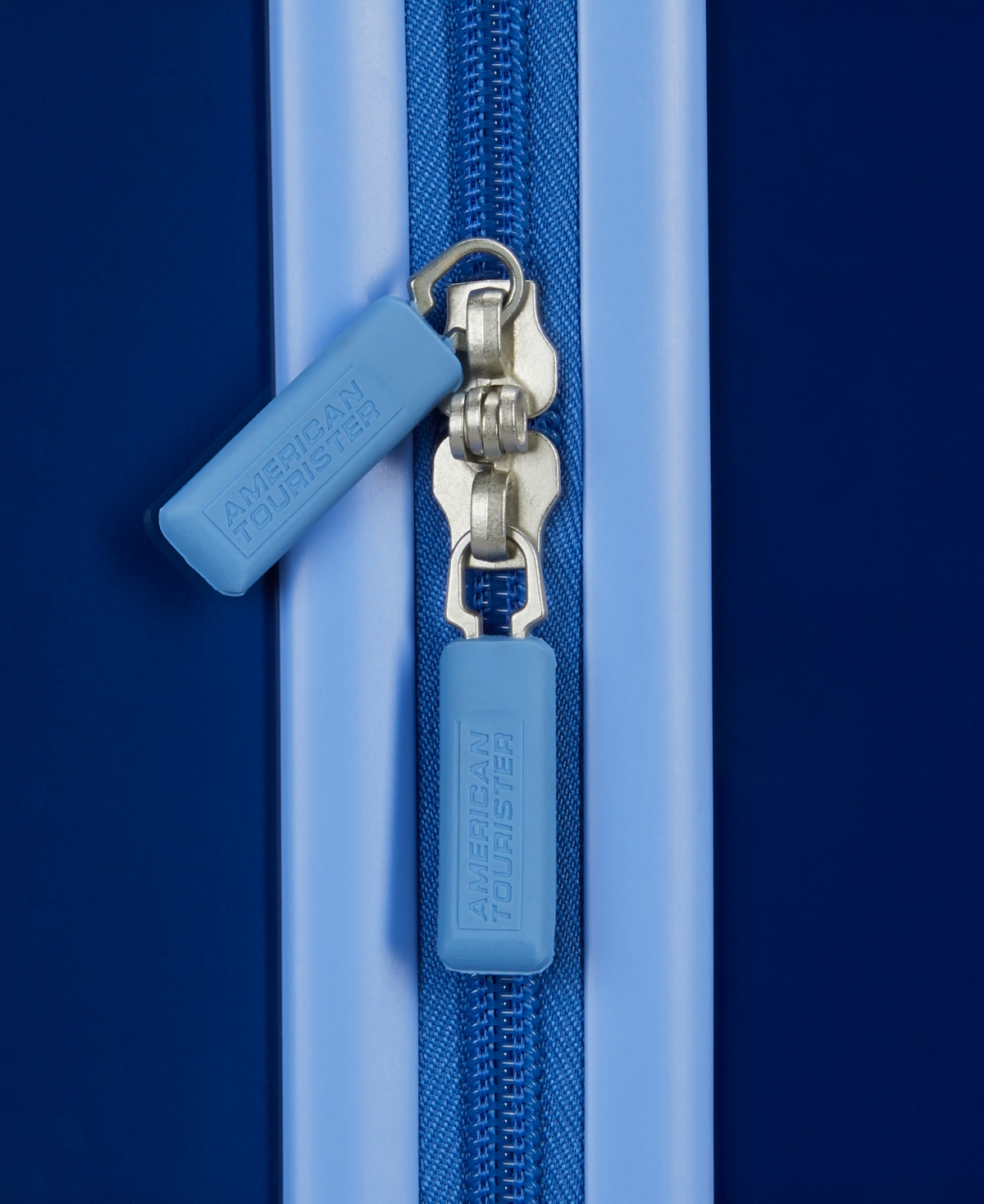 American Tourister R2D2 18" Hardside Carry-On Spinner