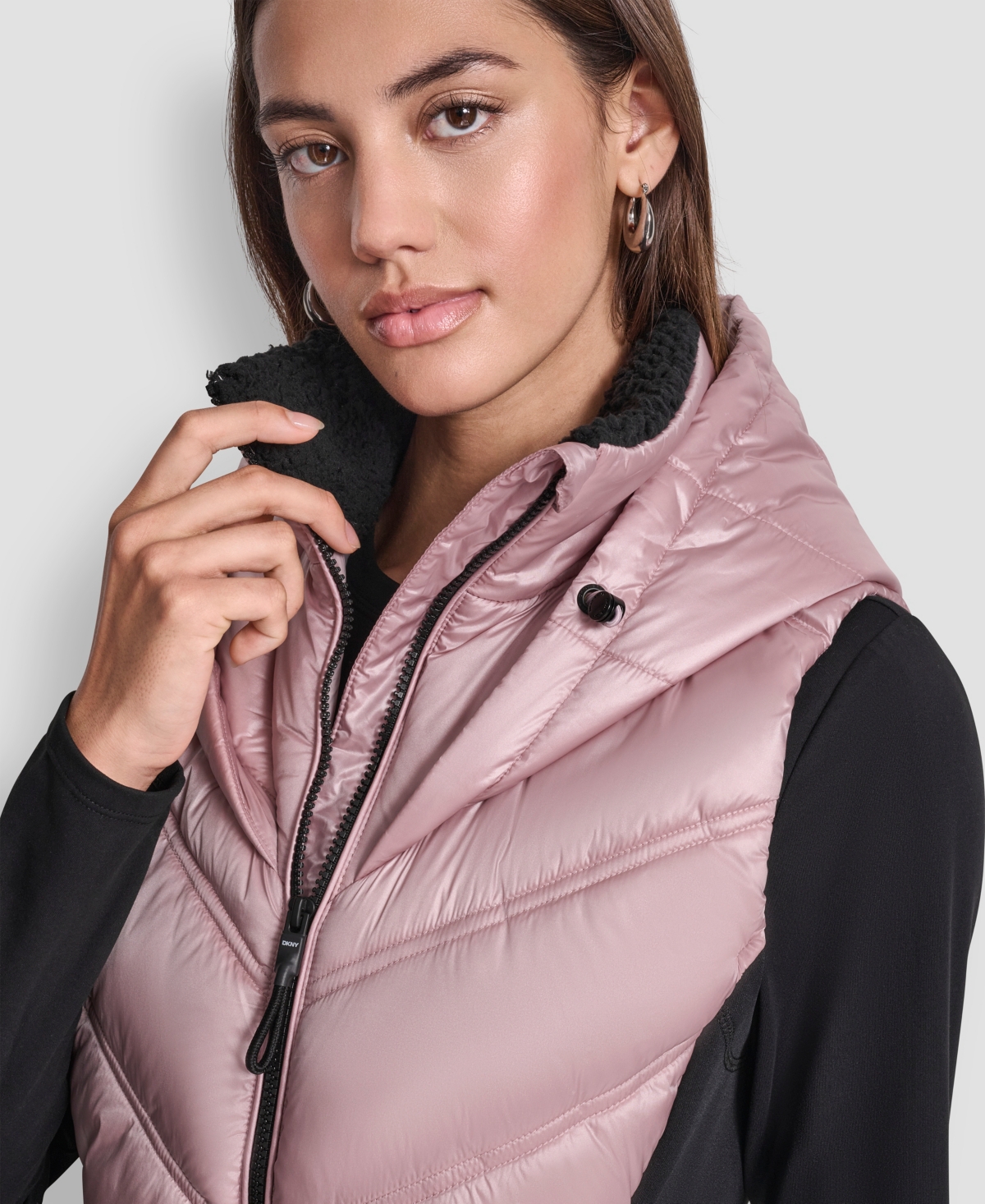 Dkny Women's Contrast Collar Hooded Puffer Vest