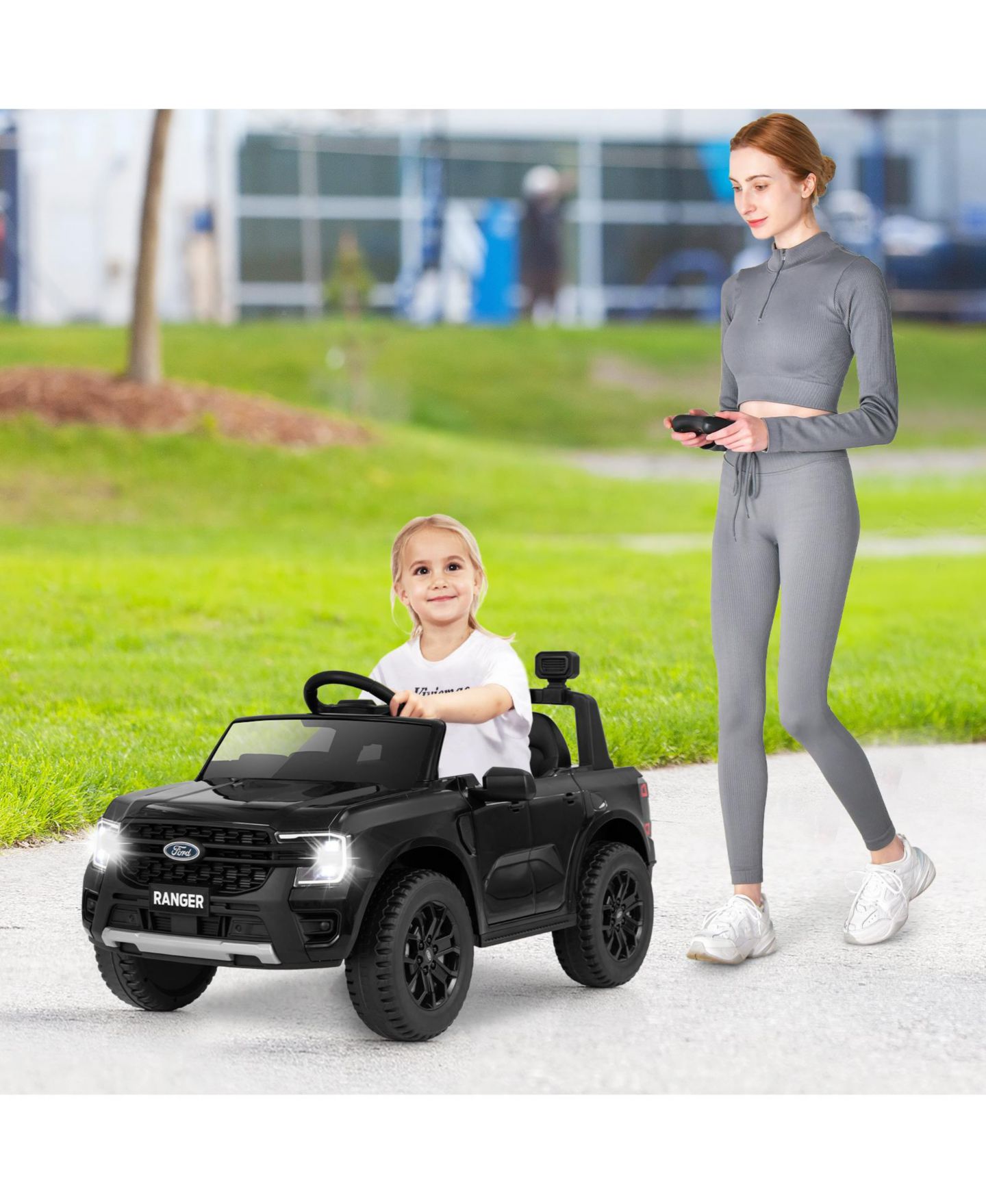 Детская игрушка HONGGE Licensed Ford Ranger 41.5"L x 25"W x 24"H 12V Remote Control Ride-On Car, 1-Seat, Ages 3-7, цвет: Чёрный — фото 2