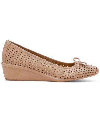 Women's Winslet Perforated Wedge Pumps