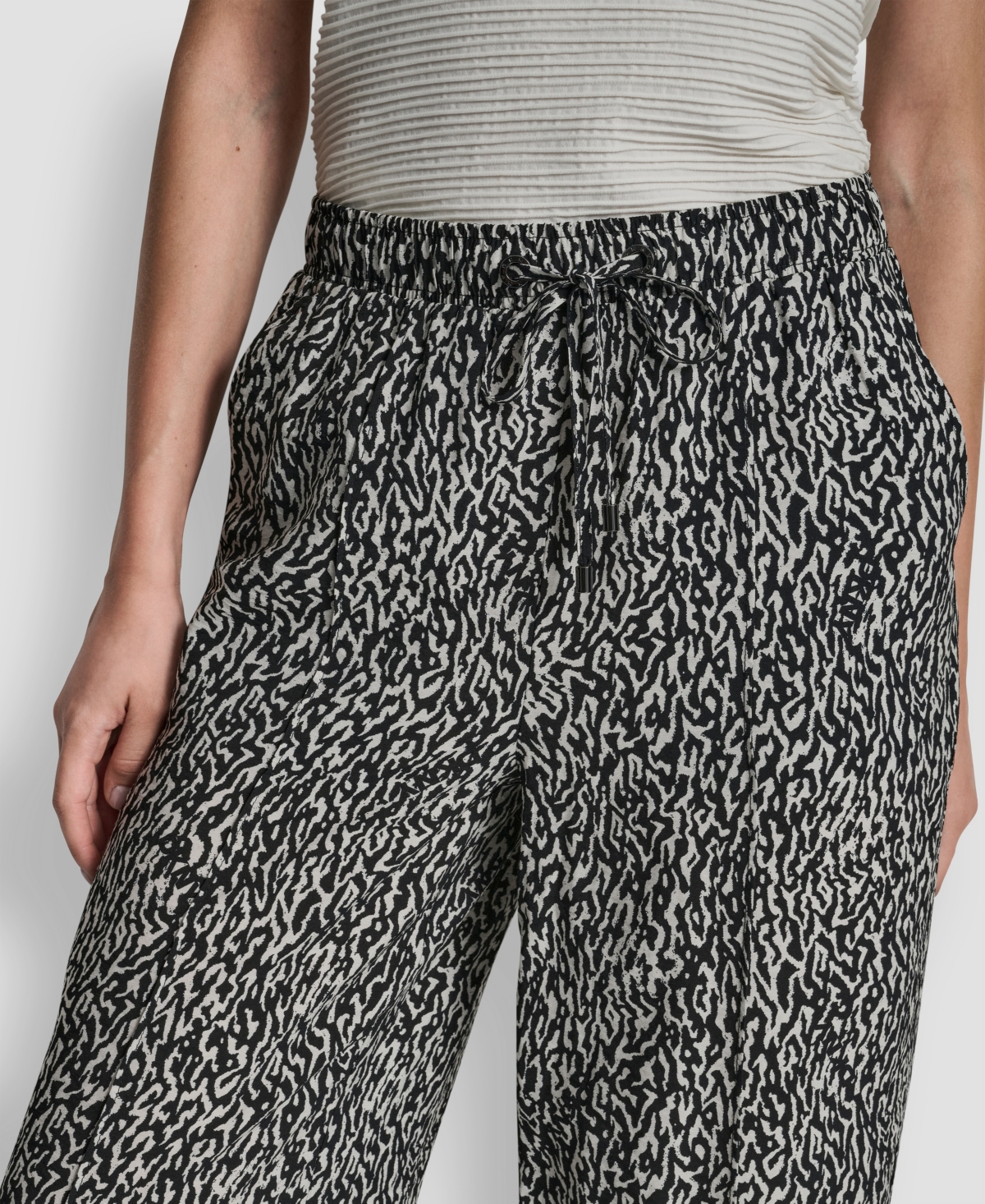 Dkny Women's Printed Straight Leg Pull-On Pants