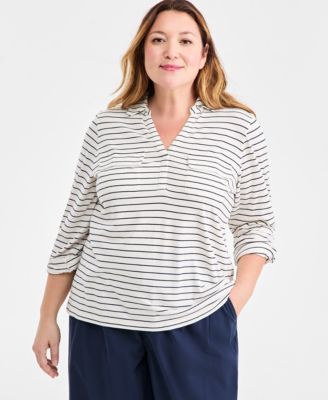 Plus Size Collared V-Neck Knit Top