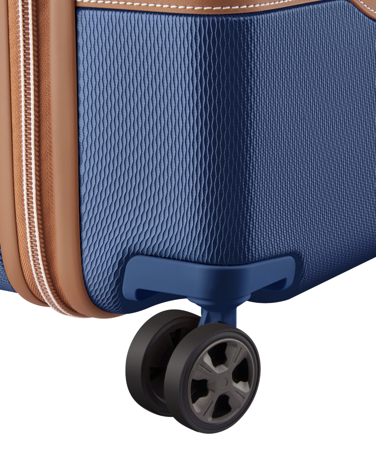 Delsey Paris Chatelet Air 2.0 Large Carry-on Spinner In Blue