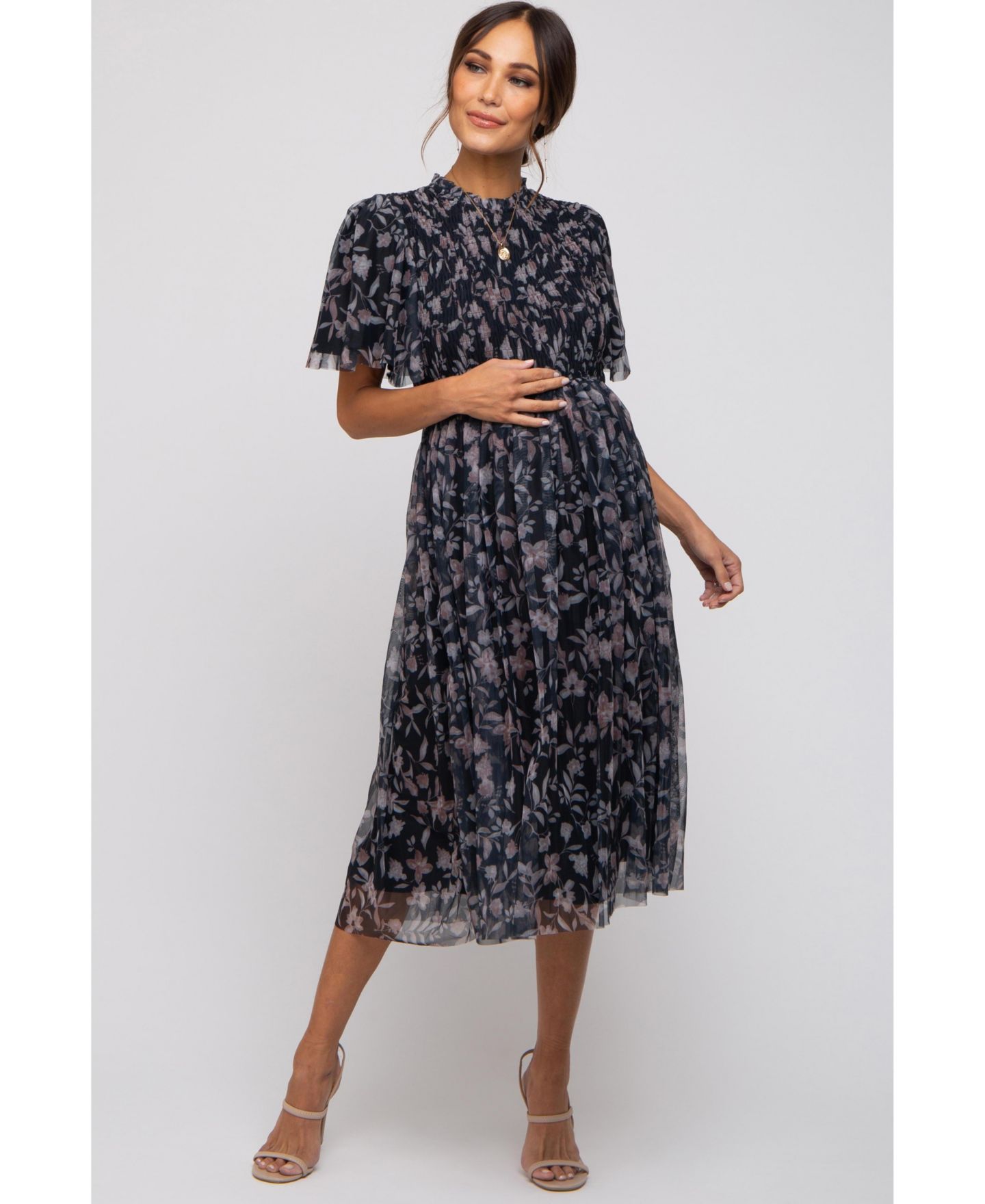 Женское платье Pinkblush Black Floral Smocked Mesh Knit Midi, цвет: Чёрный — фото 1