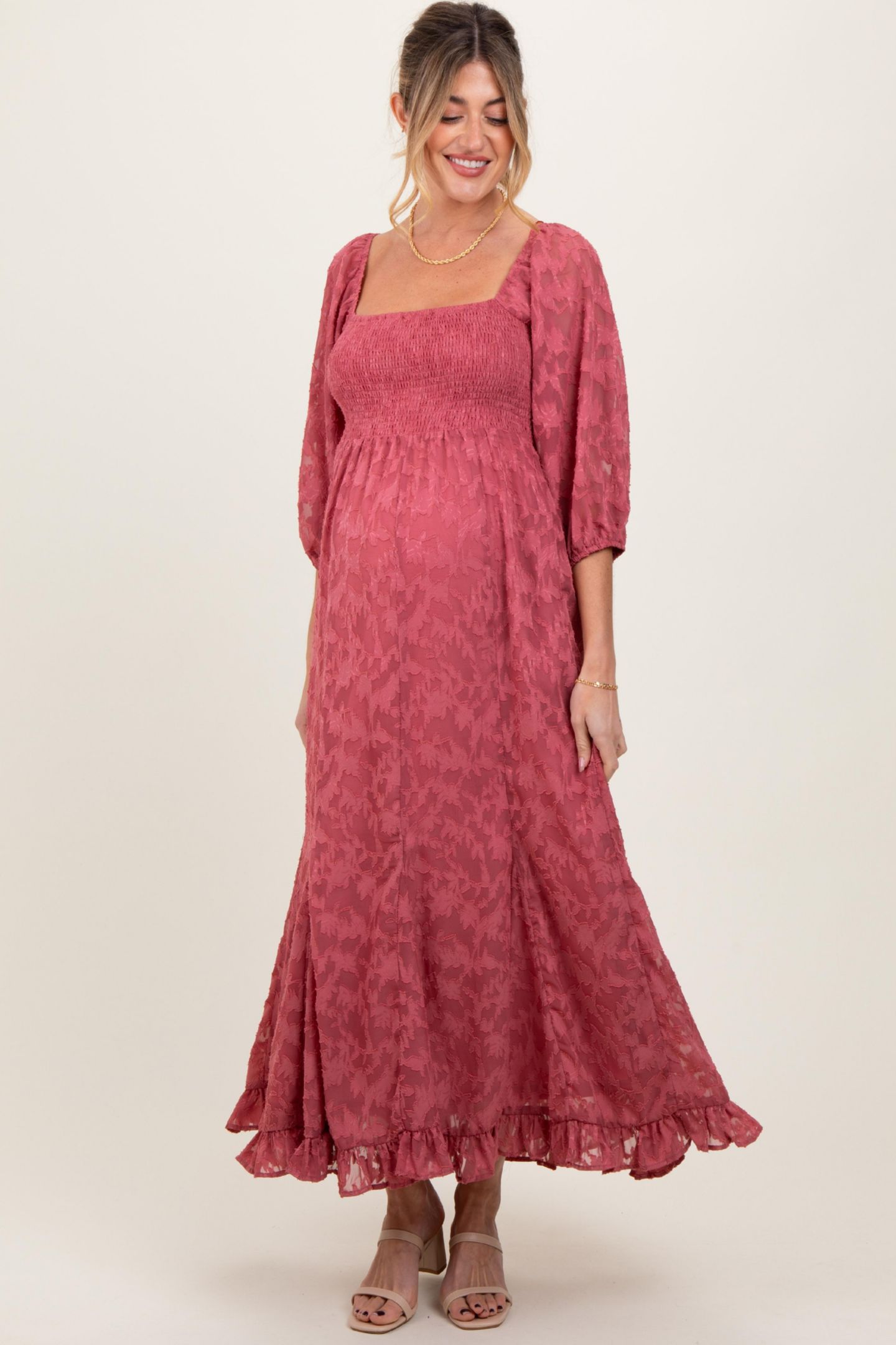 Женское платье Pinkblush Mauve Textured Overlay Smocked Ruffled Hem Maxi, цвет: Розовато-лиловый — фото 1