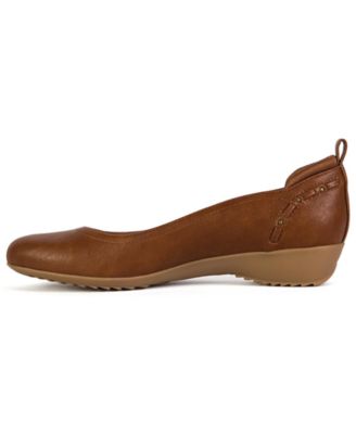 Women's Vivian Round Toe Flats