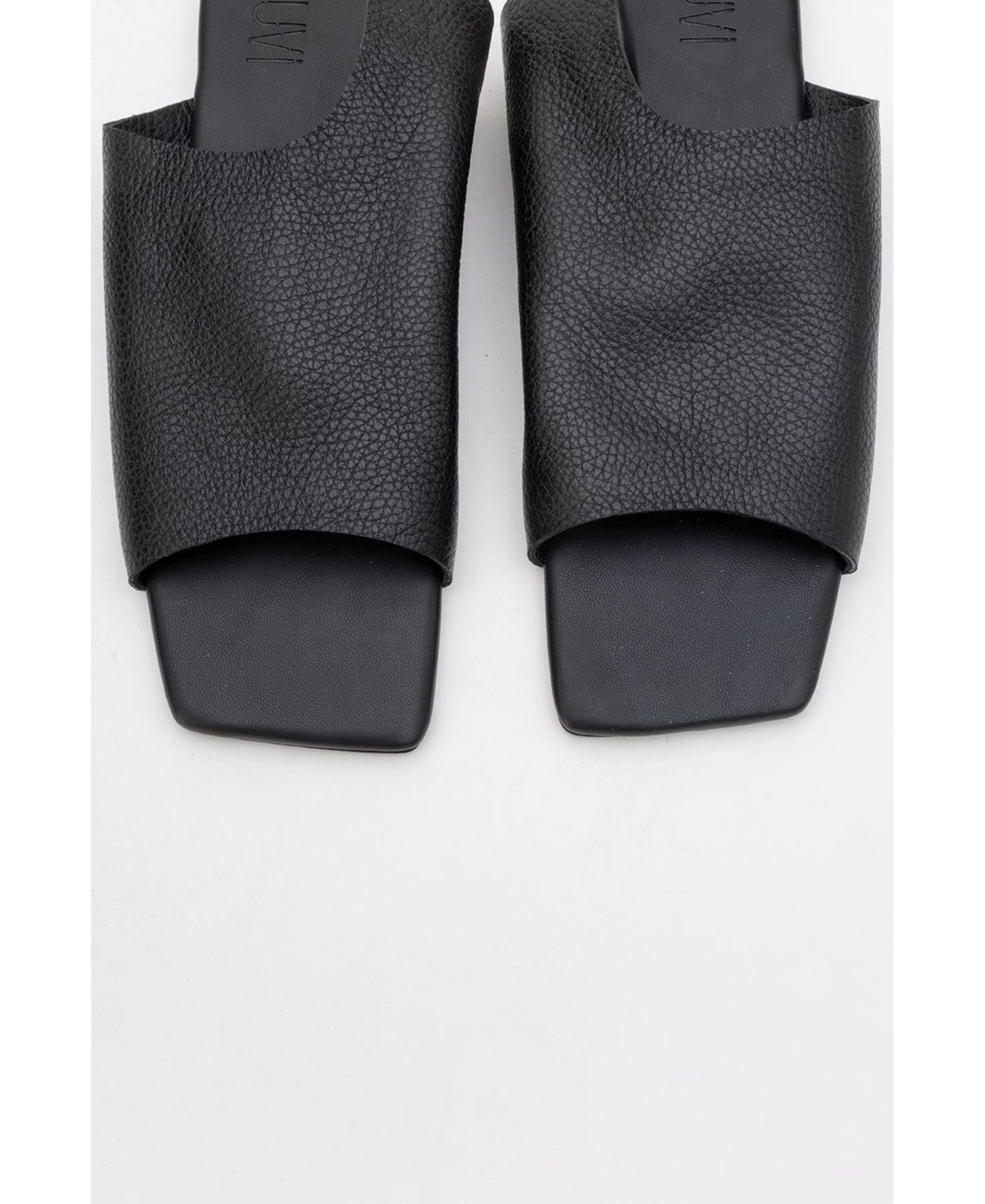 Женские сандалии Forever & Always Shoes Orianna Leather Slide (Women), цвет: Чёрный кожаный — фото 3