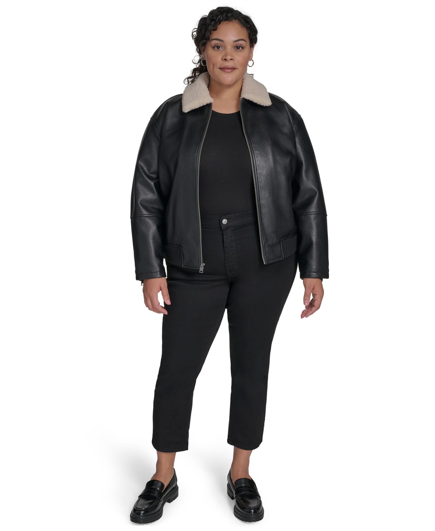 Женская куртка Levi's Plus Size Sherpa Collar Bomber, цвет: Чёрный — фото 1