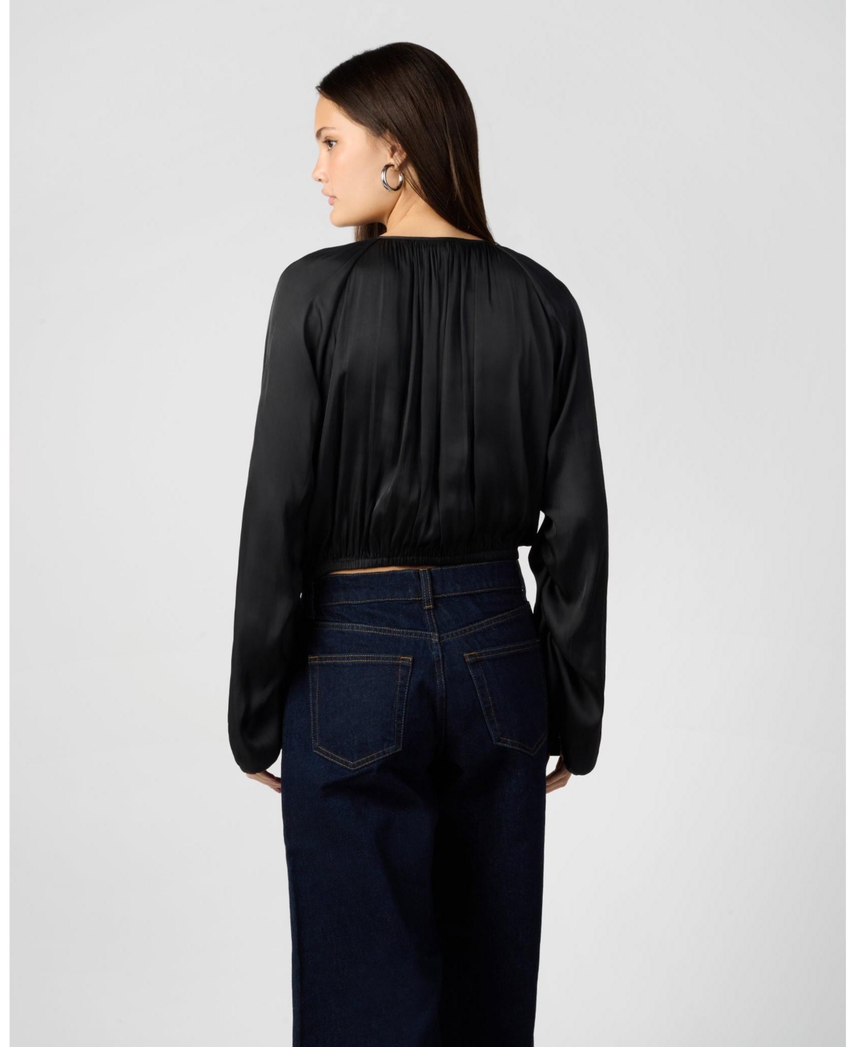 WeWoreWhat Women's Cocoon Sleeve Front Tie Top