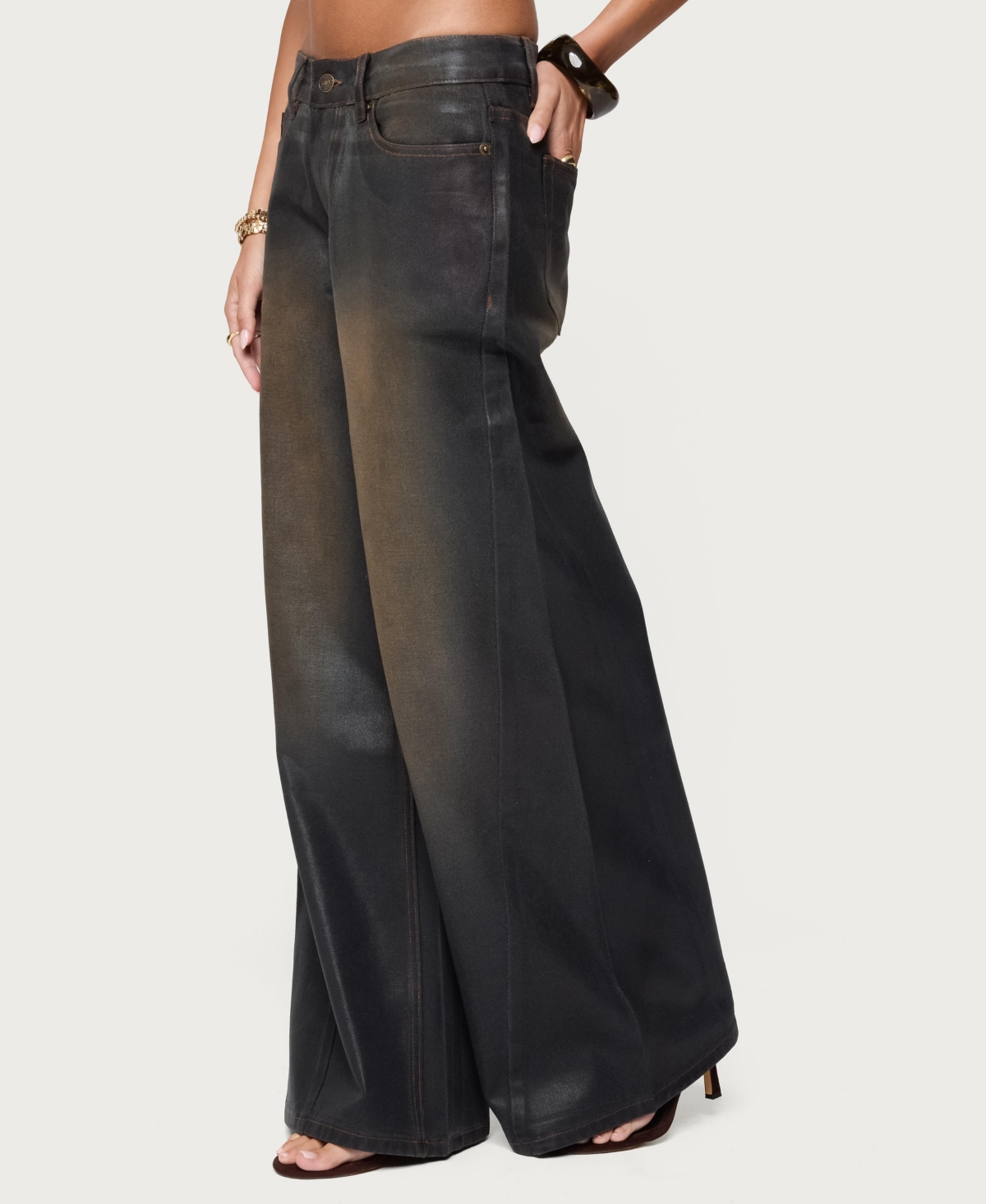 Edikted Womens Oversized Mud Wash Low Rise Jeans
