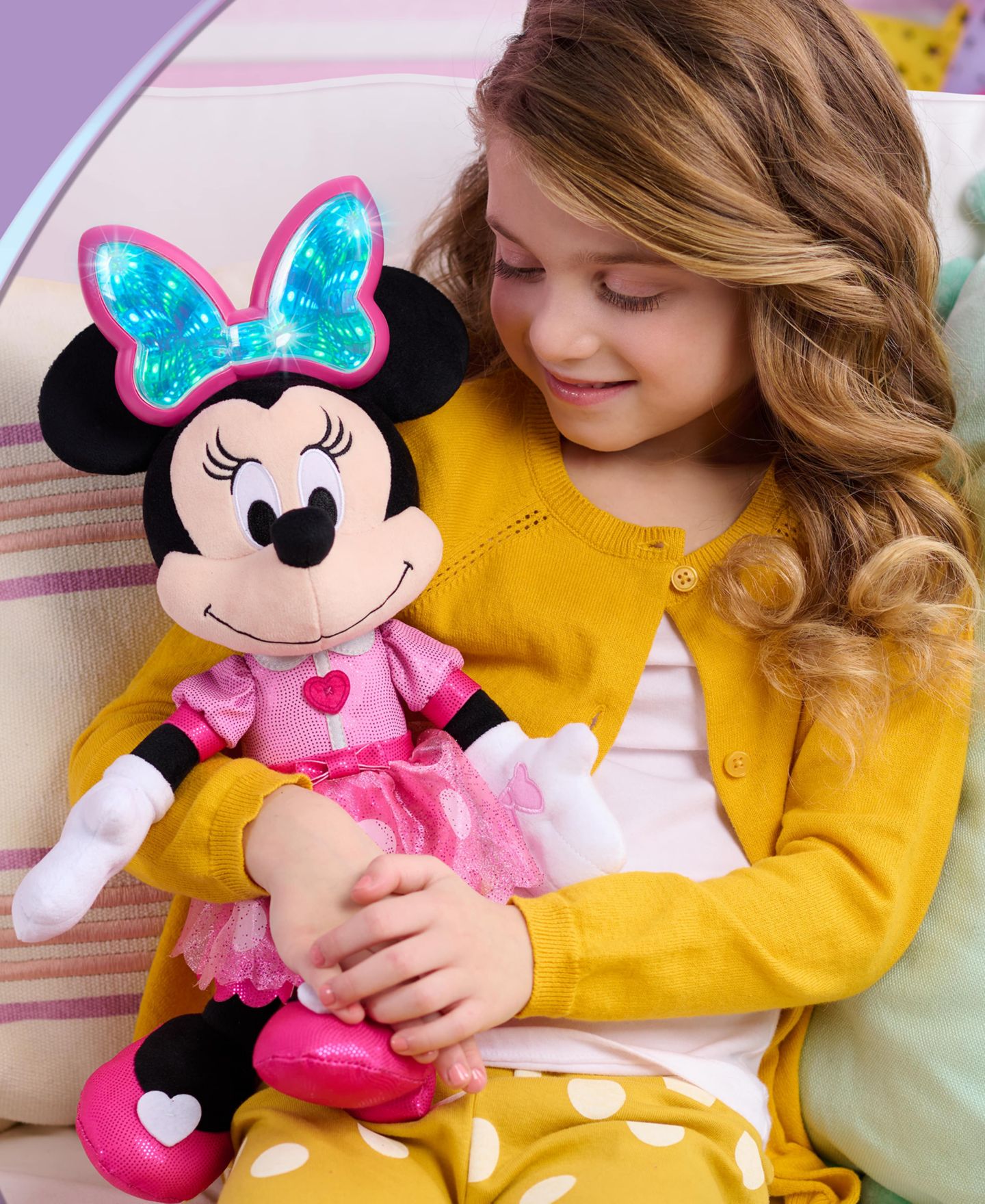 Детская мягкая игрушка Minnie Mouse Colorfinity Interactive 15" Plush — фото 6