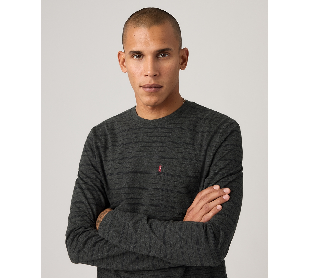 Levi's Men's Long Sleeve Crewneck Pocket T-shirt In Gray