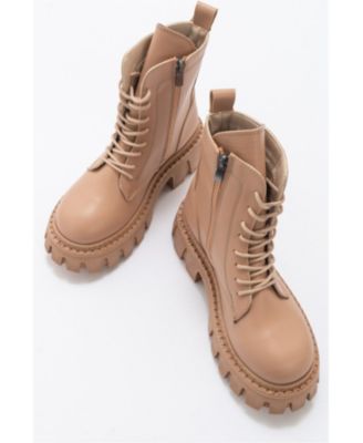 Zarela Chunky Boot (Women)