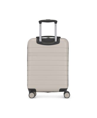 Lisbon 22" Carry-On Spinner