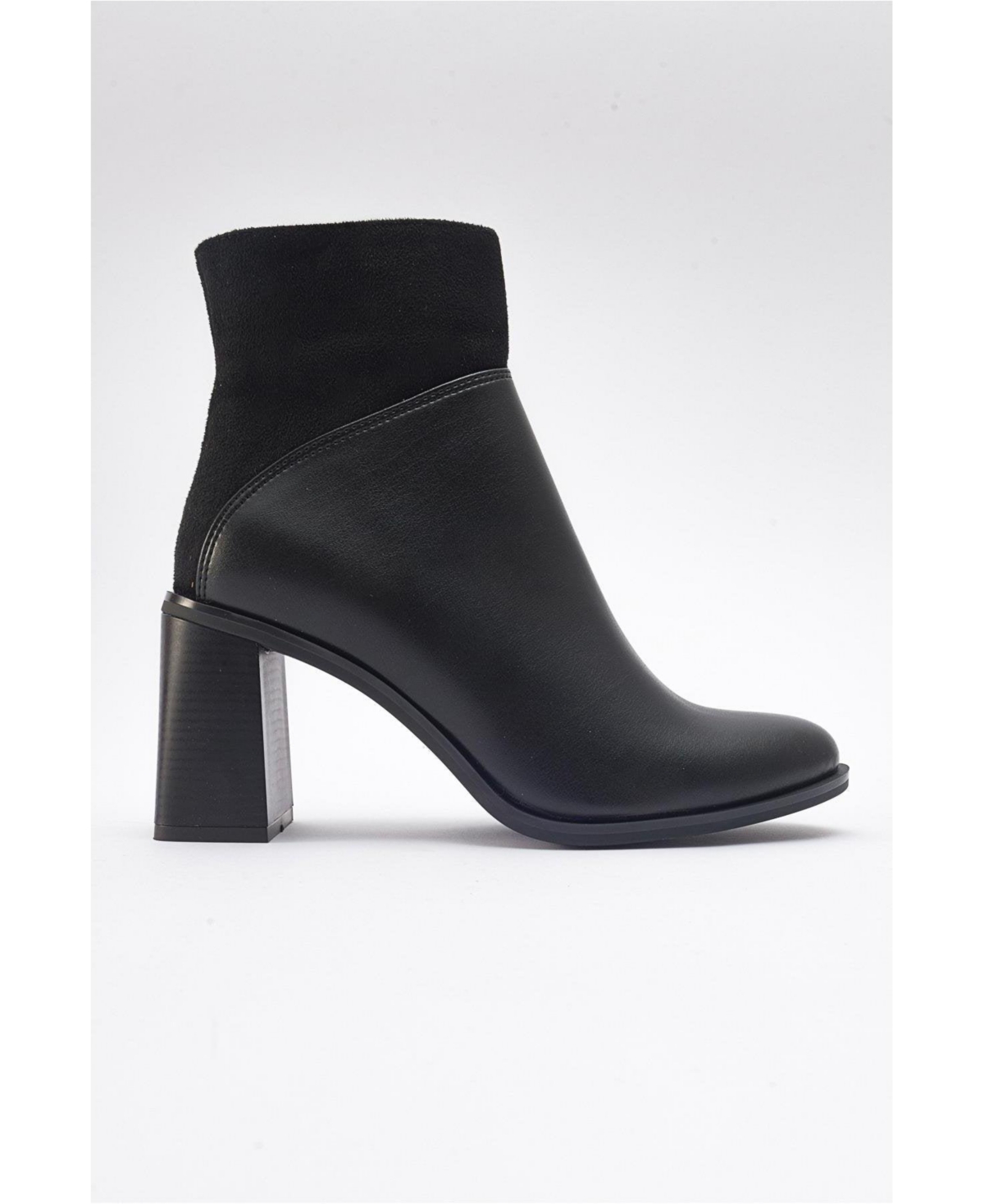 Prologue Shoes Ropa Block Heel Zip Boot (Women)