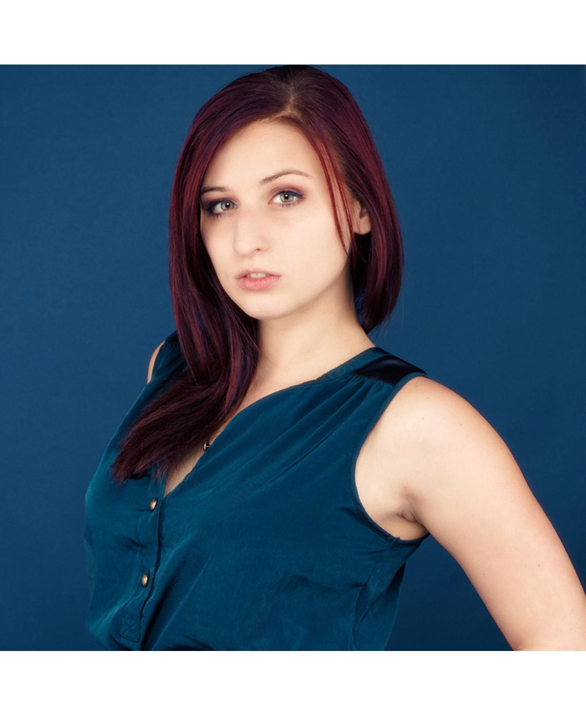 Savage Widetone Seamless Background Paper, 53" wide x 36', Ultramarine, #5