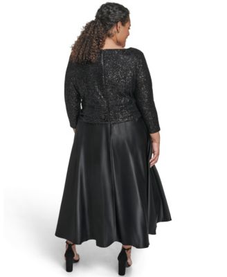 Plus Size 3/4-Sleeve V-Neck Dress