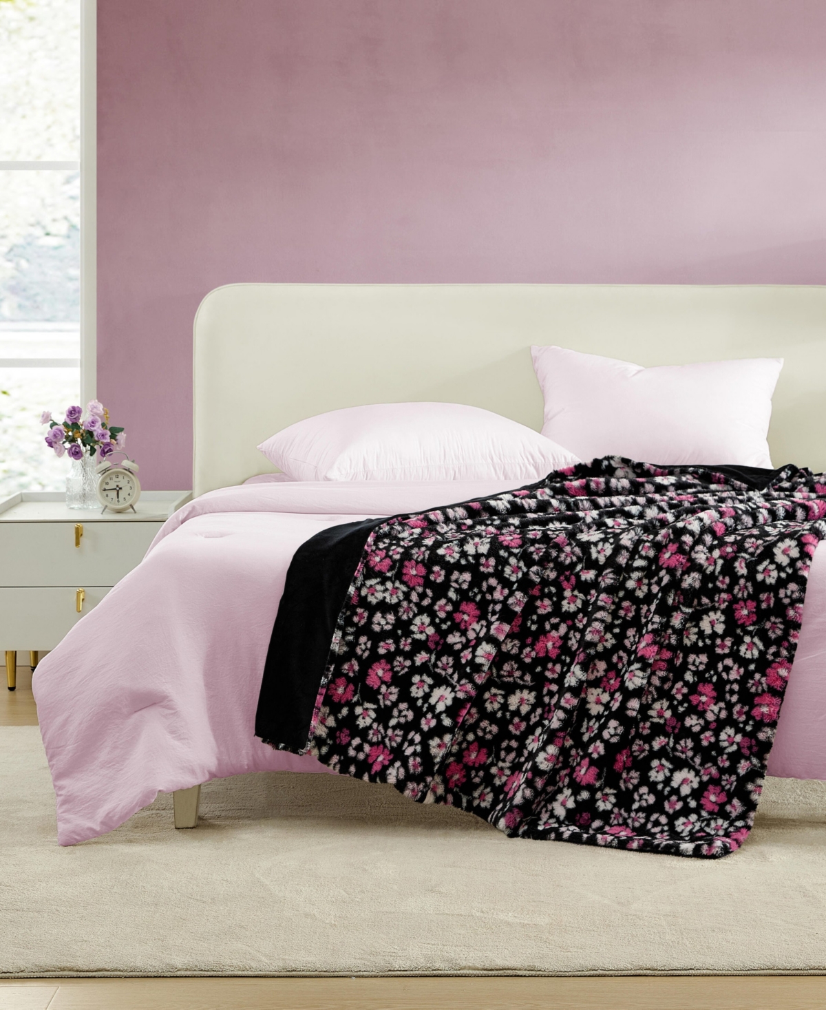 Betsey Johnson Printed Faux Rabbit Fur Blanket, 70" X 50" In Black