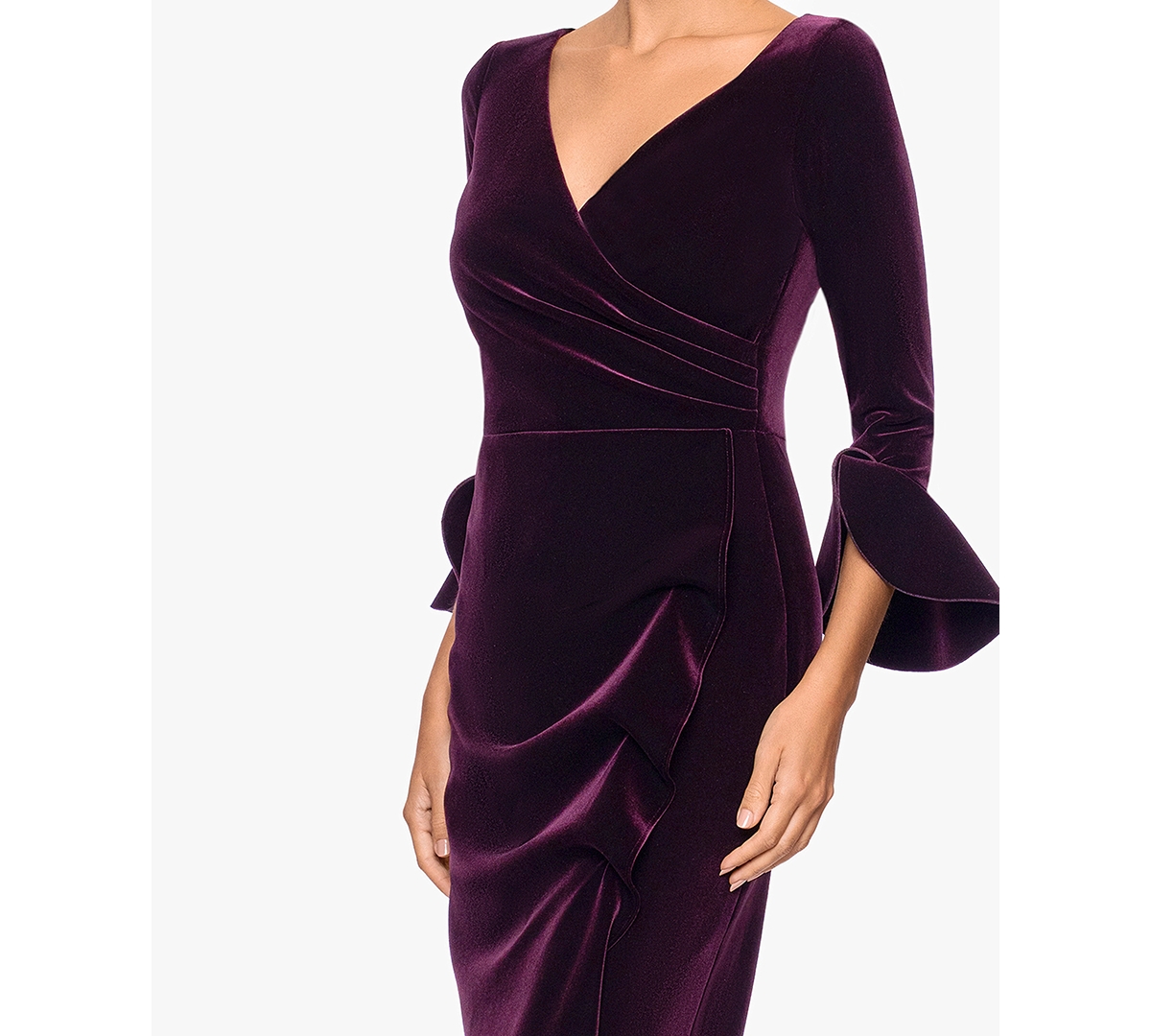 Betsy & Adam Women's Velvet Long Sleeve V-neck Gown In Burgundy