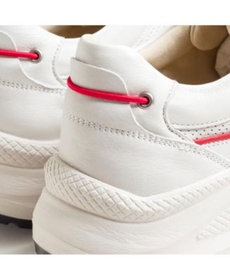 the Primeira Runner Women's Sneakers