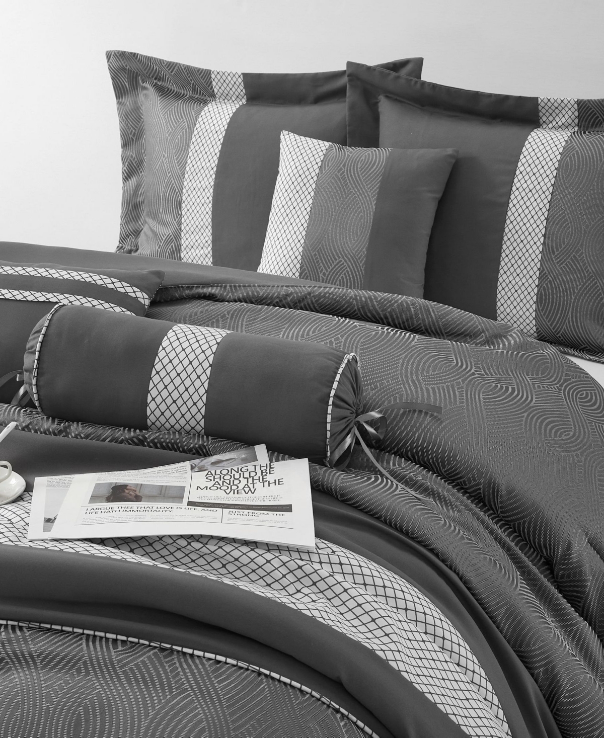 Stratford Park Corell Black 7-pc. Comforter Set, Queen In Gray