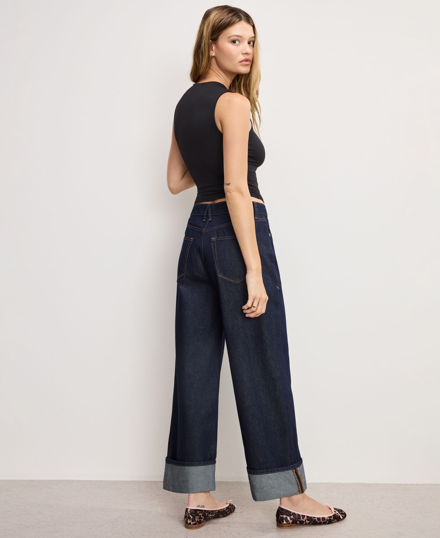 Женские джинсы Good American Good Relaxed Baggy Low-Rise Jeans, Regular and Plus, цвет: Индиго — фото 6