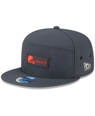 New Era - Men's Charcoal Cleveland Browns 2025 Sideline Cold Weather Split Panel 9FIFTY Snapback Hat