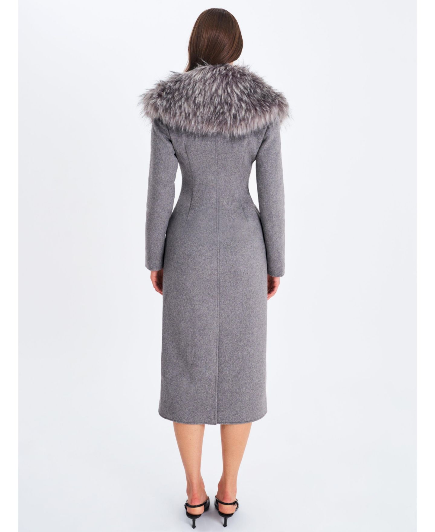 Женское пальто Miss Circle Faye Grey Wool Blend Single-Breasted Coat with Removable Faux Fur Collar, цвет: Серый — фото 11
