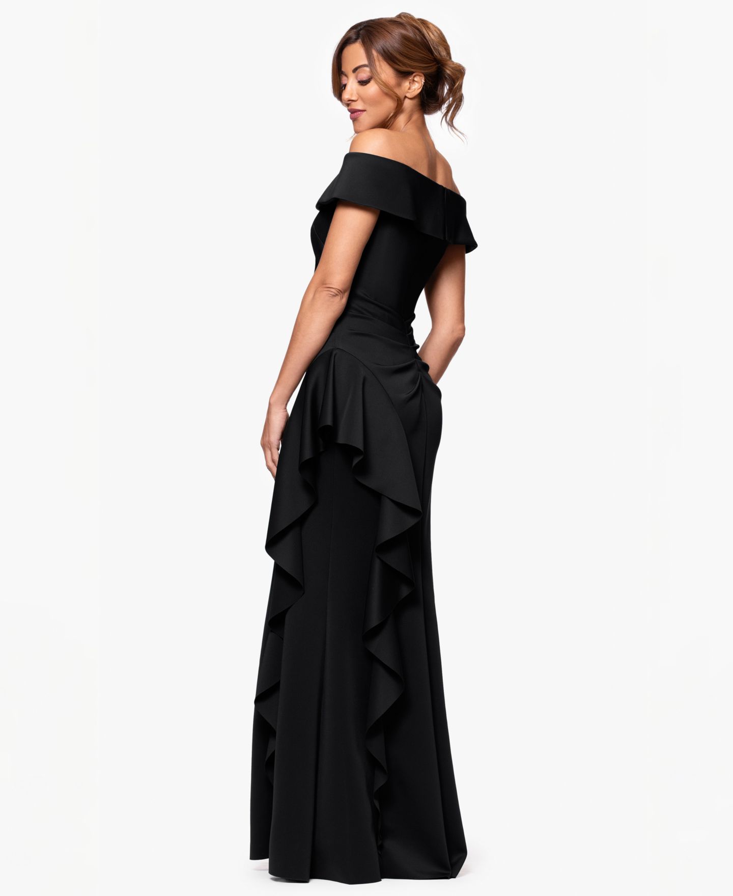 Женские платья XSCAPE Off-The-Shoulder Ruffled Side-Slit Gown, цвет: Чёрный — фото 4