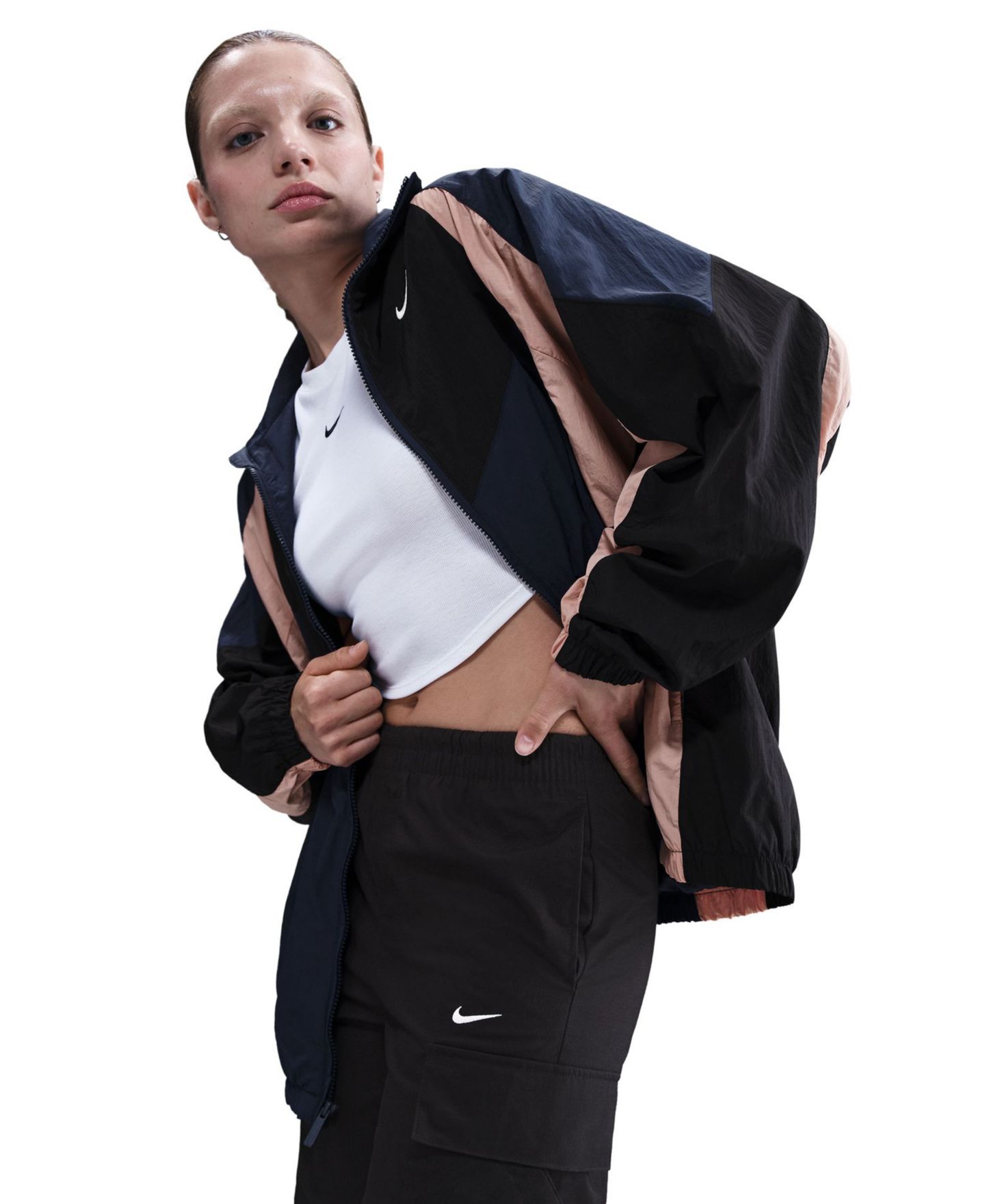 Женская куртка Nike Sportswear Colorblocked Oversized Track Jacket, цвет: Тёмно-синий / Чёрный — фото 5