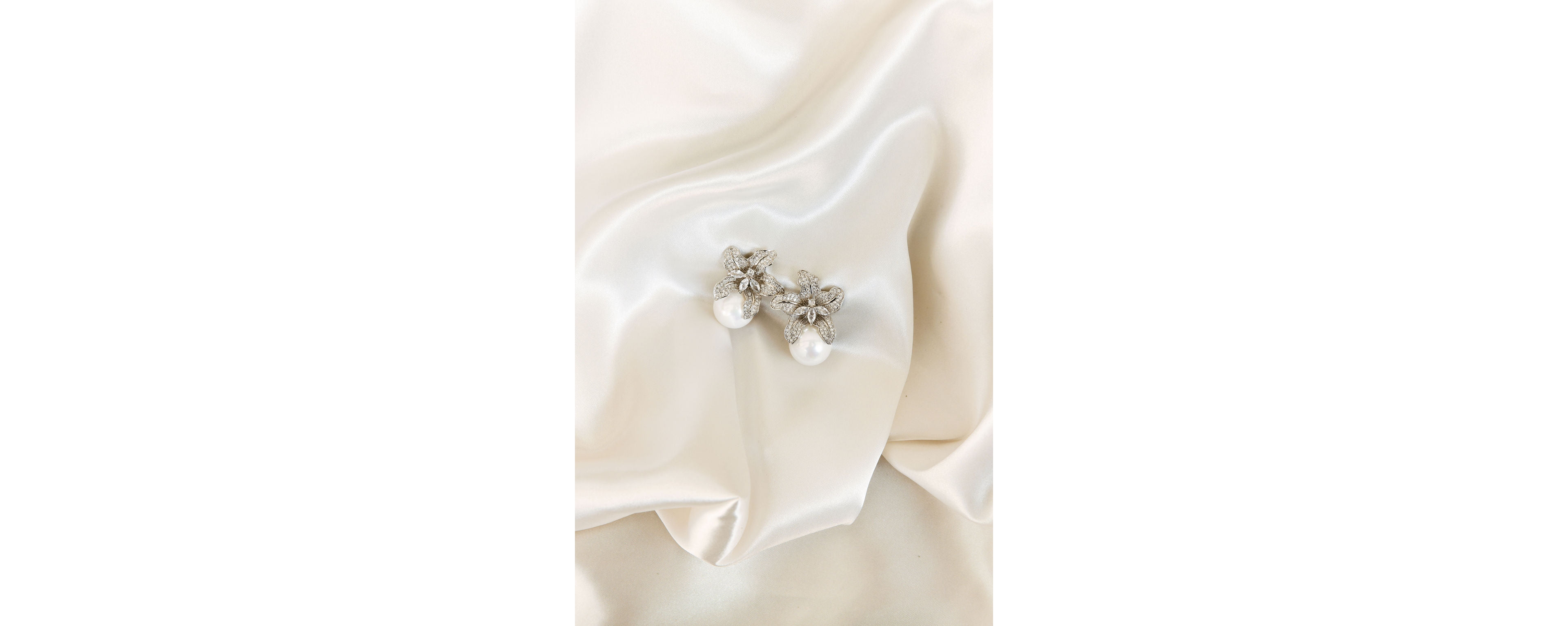 Untamed Petals Sonnet Pearl Drop Earrings