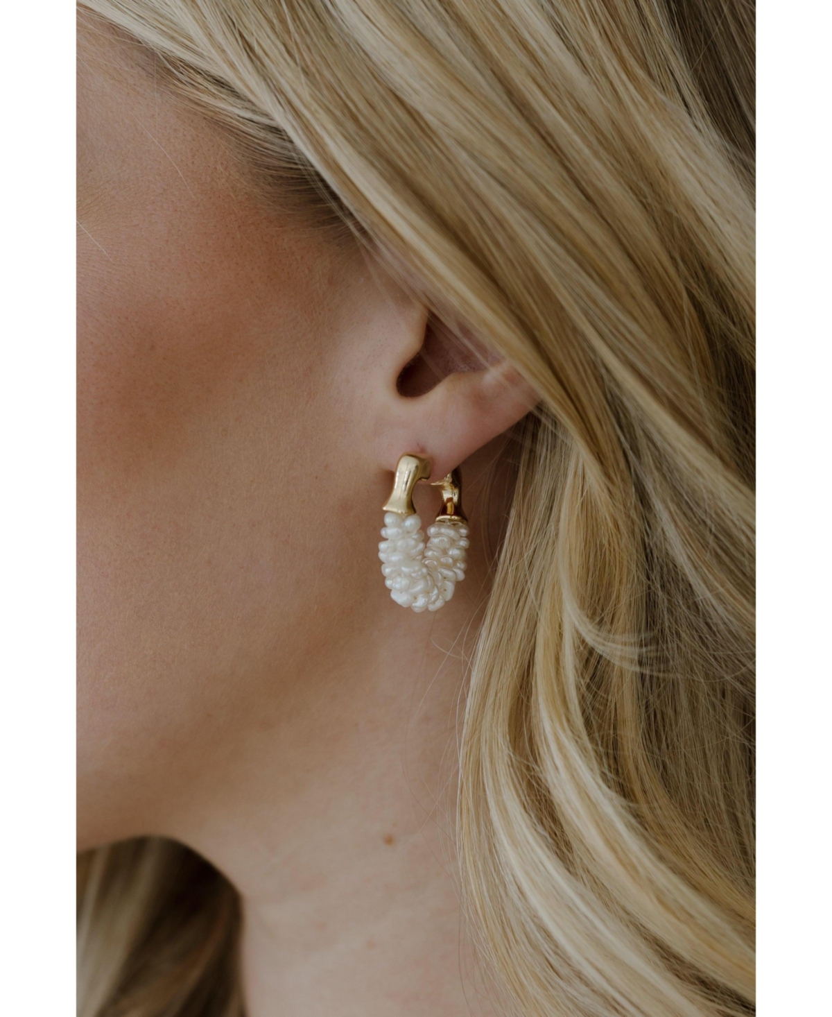 Untamed Petals Chateau Pearl Hoops