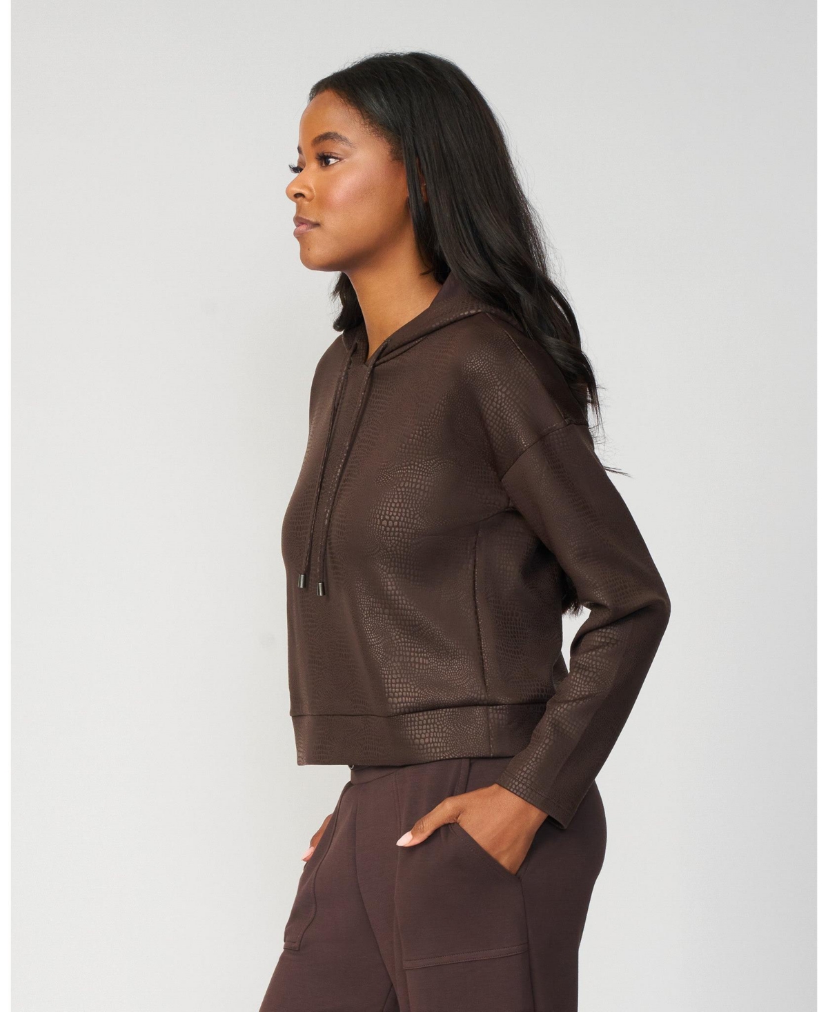 Cable & Gauge Women's Coated Bubble Hem Hoodie