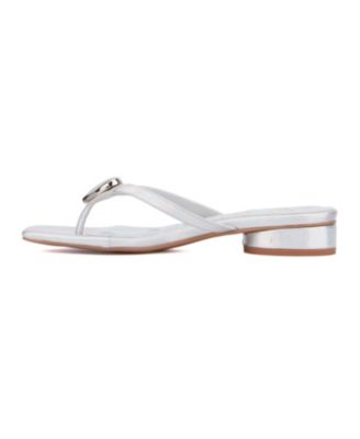 Women's Love Buzz Flat Sandal