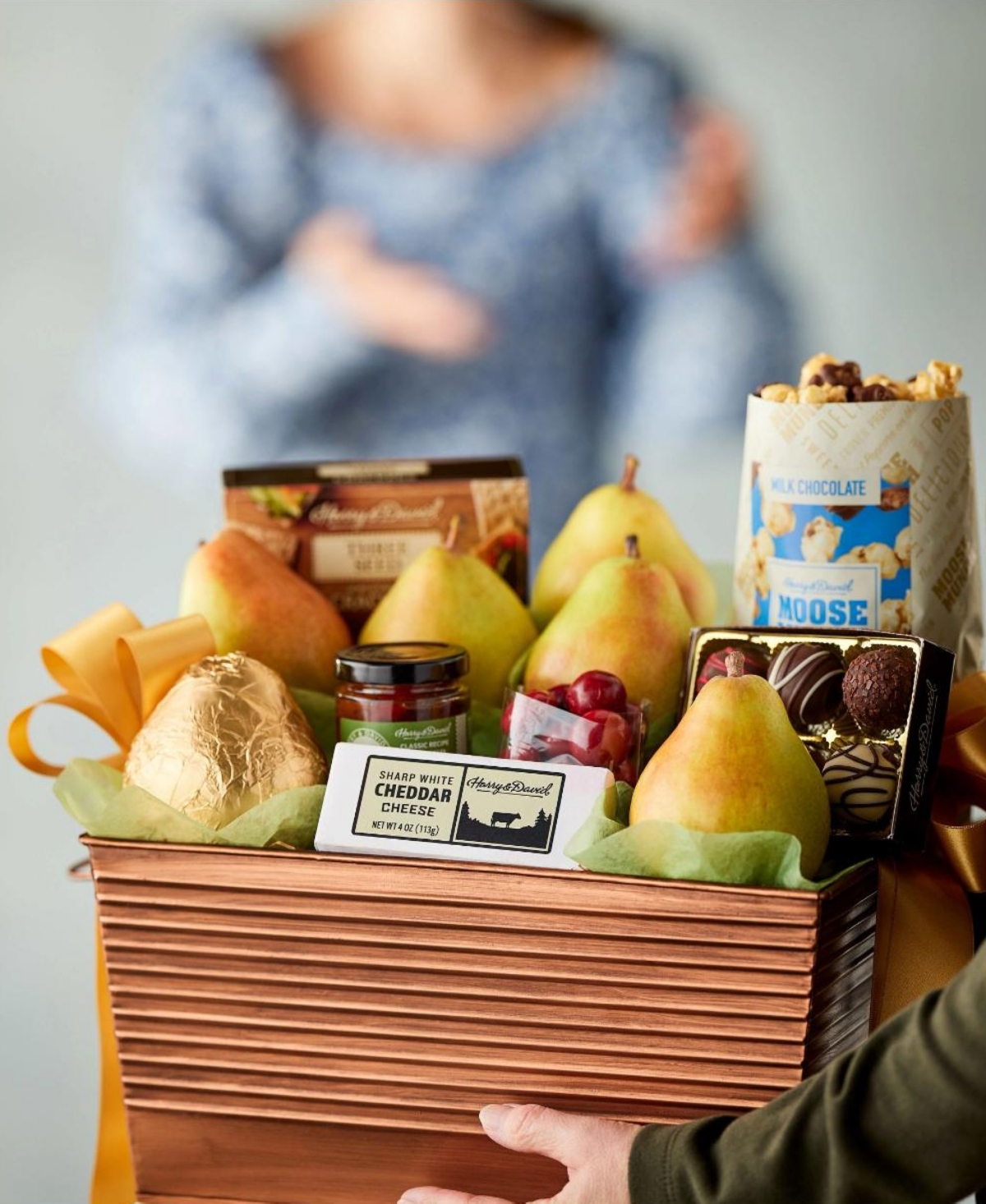 Harry & David Assorted Favorites Gift Basket