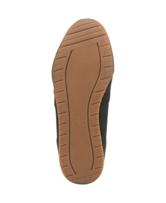 Women's Patricia Lace-Up Sneakers