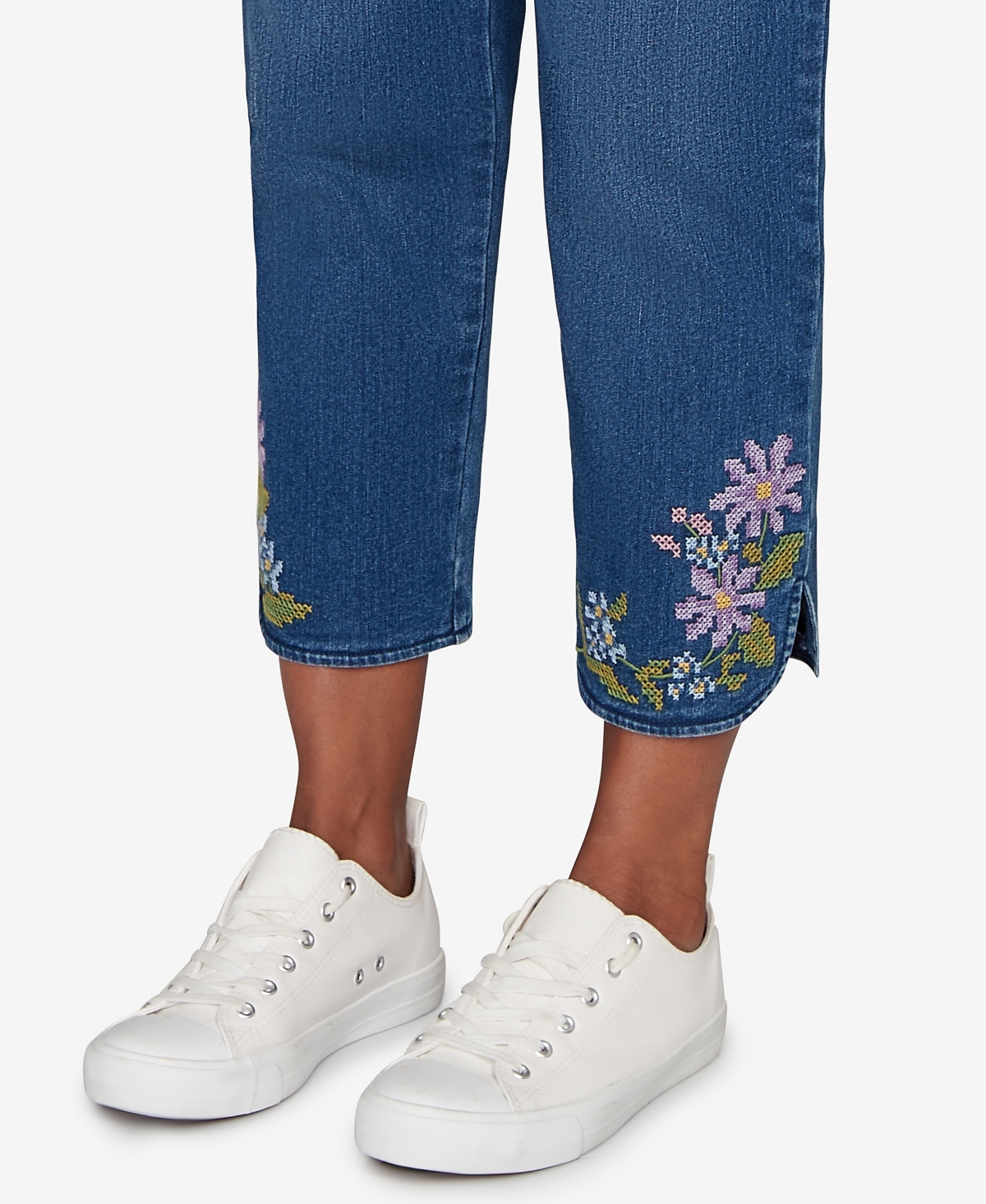 Alfred Dunner Petite Hilton Head Cross Stitch Flower Embroidery Ankle Pants