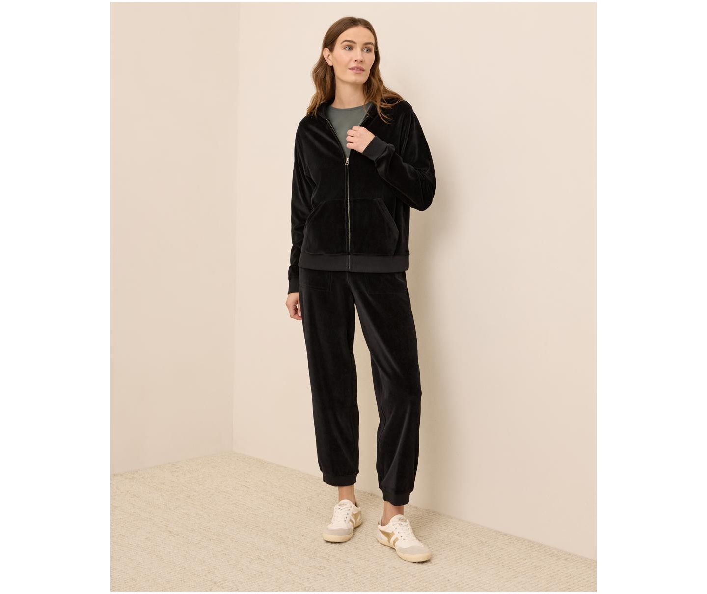 Женское худи Pact Organic Cotton Velour Zip, цвет: Чёрный — фото 4