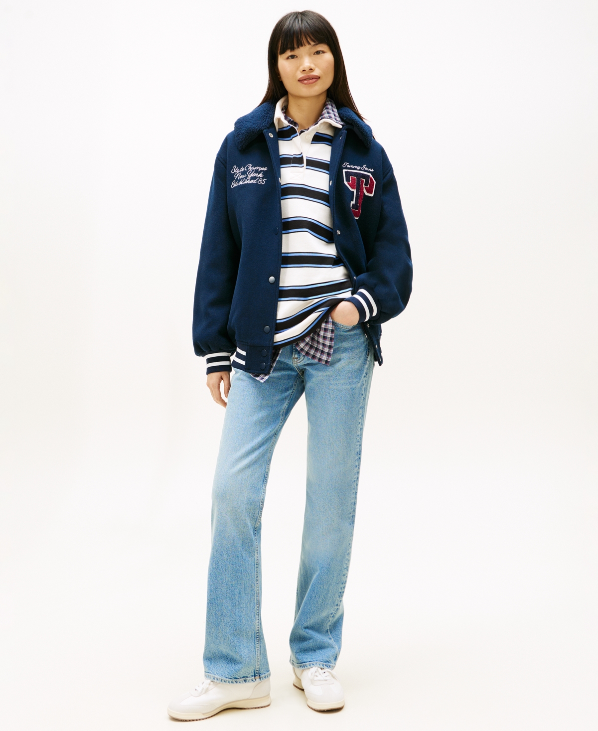 Tommy Jeans Women's Cleo Mid-Rise Bootcut Denim