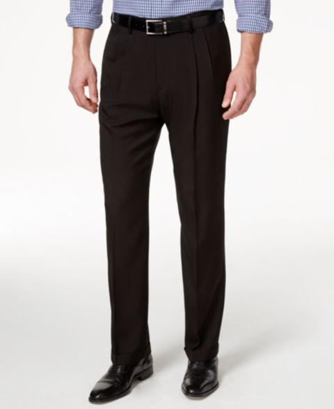 Мужские брюки Haggar Eclo Stria Classic Fit Pleated Hidden Expandable Waistband Dress Pants, цвет: Чёрный