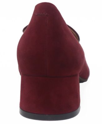 Women&#39;s Glova Tassle Pointy Toe Pumps