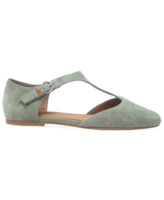 Women's Wyatt T-Strap Flats
