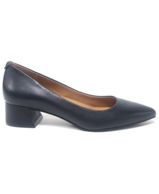 Women's Gardena Pointy Toe Pumps
