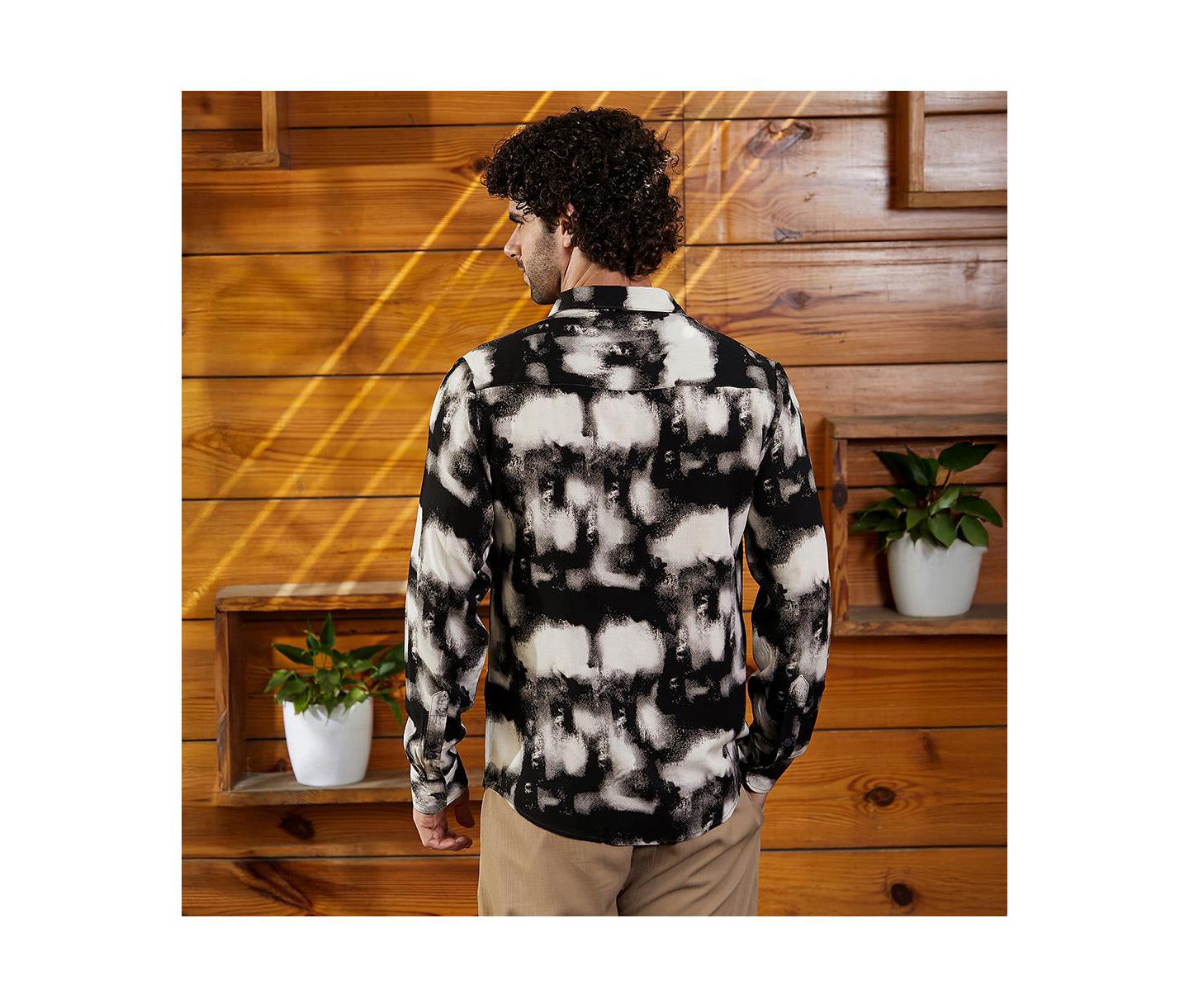 Мужская рубашка Cahoot Campus Sutra Onyx Black Textured Brushwork, цвет: Чёрный — фото 4