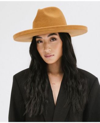 Maude Wide Brim Felt Fedora Hat - Chic and Stylish Design